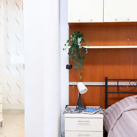 Yellow Aparthotel 3*