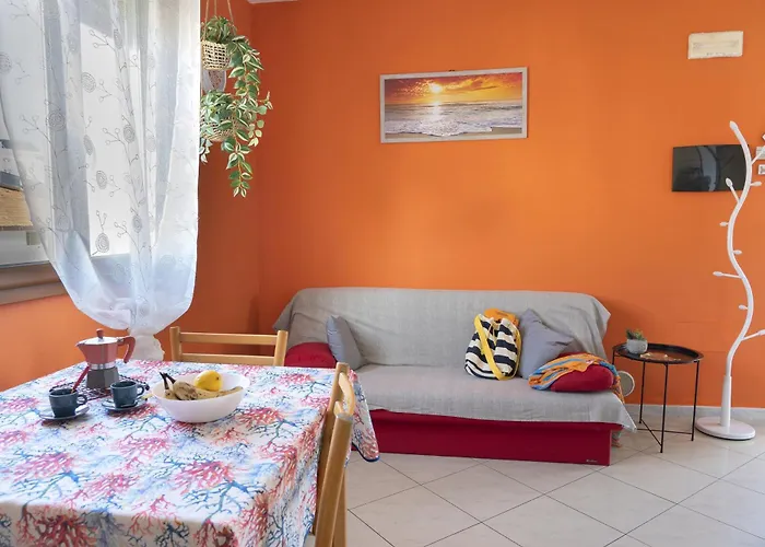 Yellow מלון דירות 3*