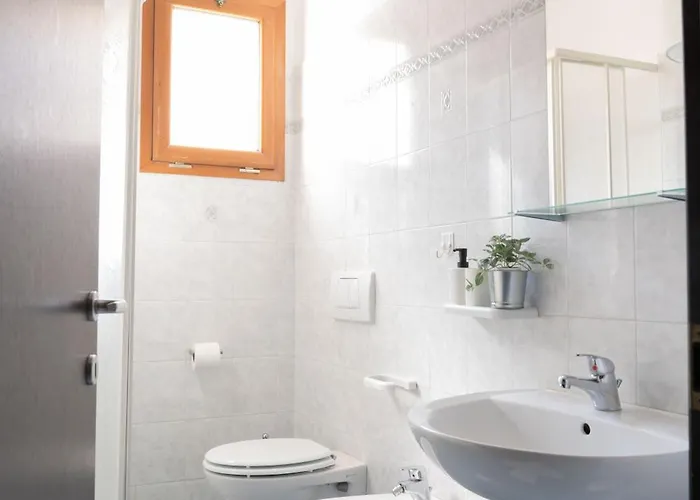 Yellow מלון דירות