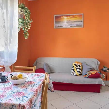 Yellow Апарт-отель 3*